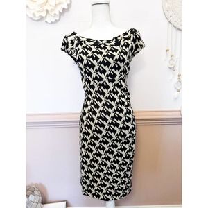 Diane von Furstenberg Black and Tan Sweater Dress Size 6